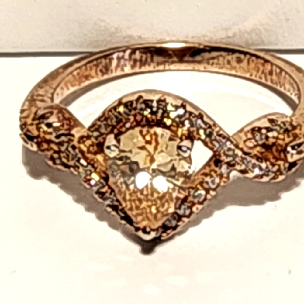 Sterling silver ring with rose gold plating.